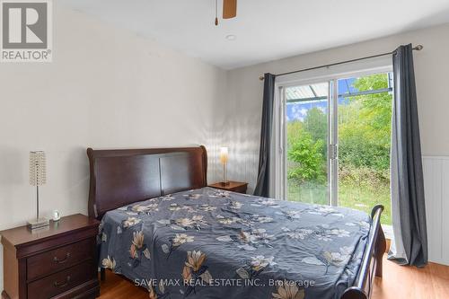 11590 Levere Road, North Dundas, ON - Indoor Photo Showing Bedroom