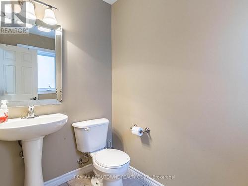 101 Norma Crescent, Guelph, ON - Indoor Photo Showing Bathroom