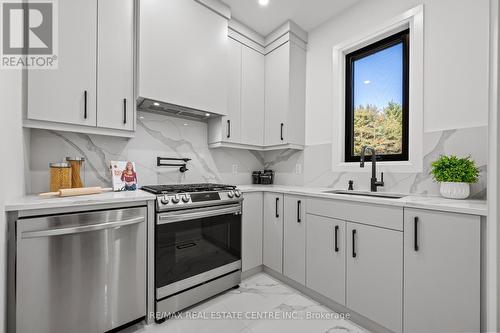 6614 Gore Road, Puslinch, ON - Indoor Photo Showing Kitchen