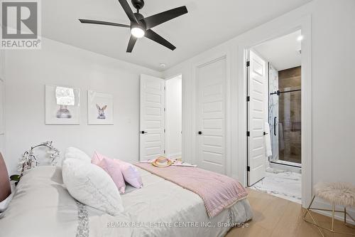 6614 Gore Road, Puslinch, ON - Indoor Photo Showing Bedroom