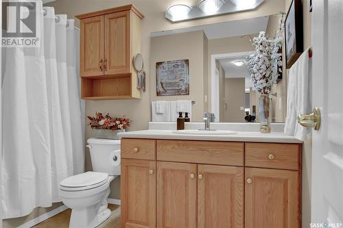 310 6 Lorne Place, Regina, SK - Indoor Photo Showing Bathroom