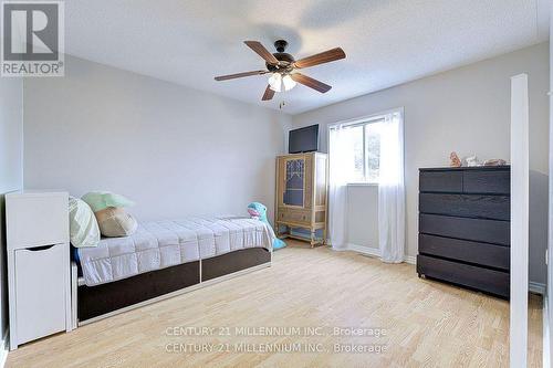 19 O'Leary Court, New Tecumseth, ON - Indoor Photo Showing Bedroom