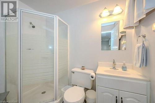 53 Thompson Drive, Guelph, ON - Indoor Photo Showing Bathroom