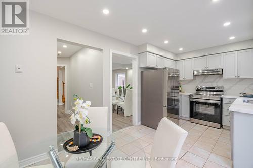 6 Pressed Brick Drive, Brampton, ON - Indoor Photo Showing Kitchen With Stainless Steel Kitchen