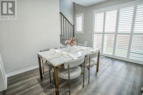 813 Proud Drive, Milton, ON - Indoor Photo Showing Dining Room