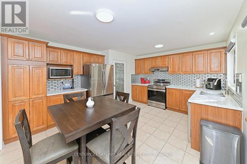 14 Cogswell Crescent, Brampton, ON - Indoor Photo Showing Kitchen