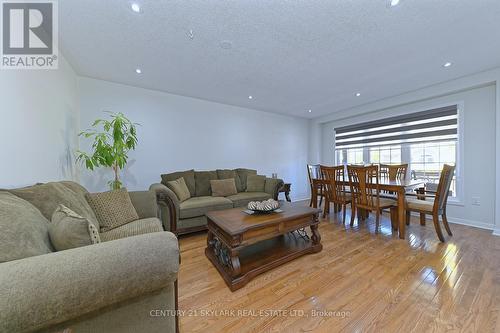 14 Cogswell Crescent, Brampton, ON - Indoor Photo Showing Living Room