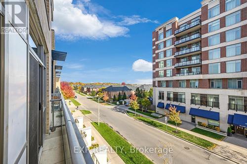 307 - 1940 Ironstone Drive, Burlington, ON - Outdoor