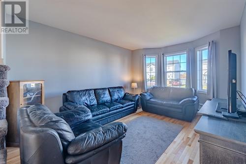 121 Green Acre Drive, St. John'S, NL - Indoor Photo Showing Living Room