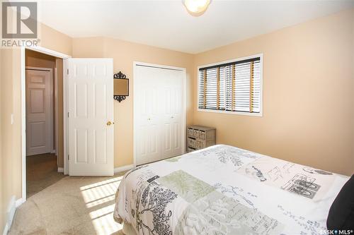 206 Braeshire Lane, Saskatoon, SK - Indoor Photo Showing Bedroom