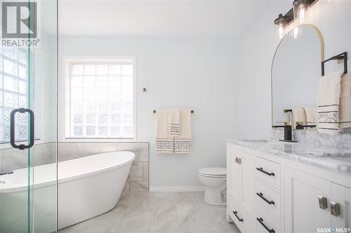 206 Braeshire Lane, Saskatoon, SK - Indoor Photo Showing Bathroom