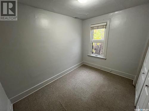 1076 4Th Avenue Ne, Moose Jaw, SK - Indoor Photo Showing Other Room