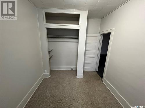 1076 4Th Avenue Ne, Moose Jaw, SK - Indoor Photo Showing Other Room