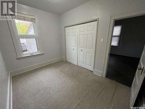 1076 4Th Avenue Ne, Moose Jaw, SK - Indoor Photo Showing Other Room