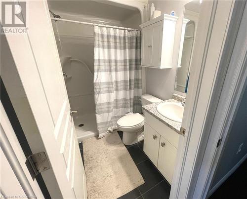 94 Robert Peel Road, Kitchener, ON - Indoor Photo Showing Bathroom