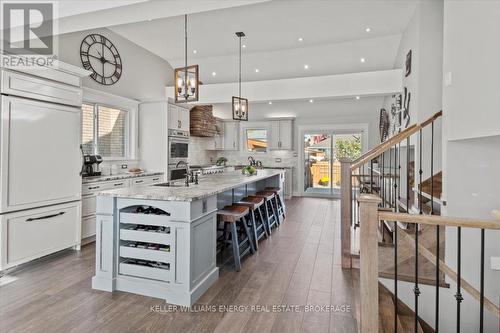 844 Sundance Circle, Oshawa (Northglen), ON - Indoor Photo Showing Kitchen With Upgraded Kitchen