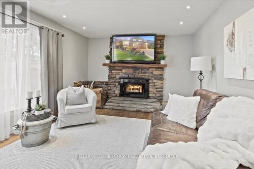 844 Sundance Circle, Oshawa (Northglen), ON - Indoor Photo Showing Living Room With Fireplace