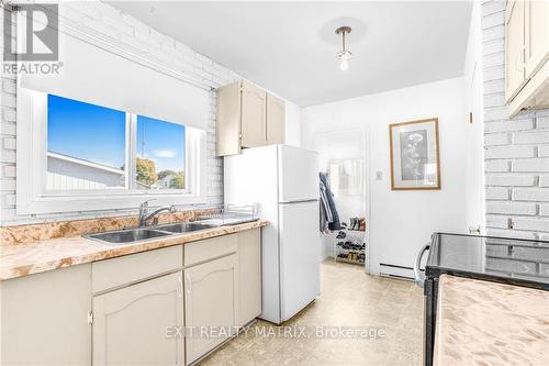 945 Queen Street, Champlain, ON - Indoor Photo Showing Kitchen With Double Sink