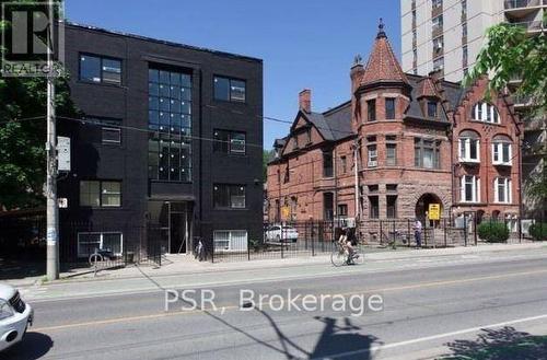 401 - 256 Sherbourne Street, Toronto, ON - Outdoor With Facade