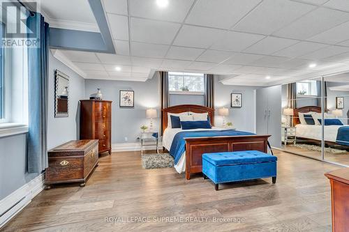 436 8Th Concession Road E, Hamilton, ON - Indoor Photo Showing Bedroom