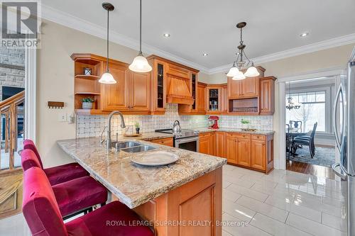 436 8Th Concession Road E, Hamilton, ON - Indoor Photo Showing Kitchen With Double Sink