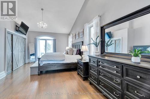 436 8Th Concession Road E, Hamilton, ON - Indoor Photo Showing Bedroom