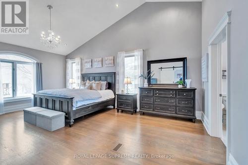 436 8Th Concession Road E, Hamilton, ON - Indoor Photo Showing Bedroom