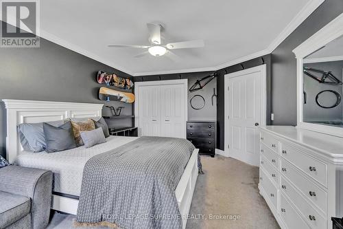 436 8Th Concession Road E, Hamilton, ON - Indoor Photo Showing Bedroom