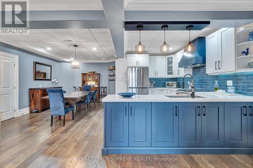 436 8Th Concession Road E, Hamilton, ON - Indoor Photo Showing Kitchen With Double Sink With Upgraded Kitchen