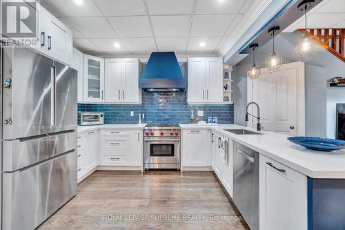 436 8Th Concession Road E, Hamilton, ON - Indoor Photo Showing Kitchen With Stainless Steel Kitchen With Upgraded Kitchen