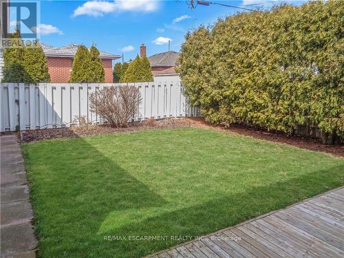 247 Fernwood Crescent, Hamilton, ON - Outdoor