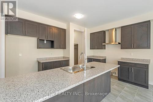 109 Higgins Avenue, Thorold, ON - Indoor Photo Showing Kitchen With Double Sink