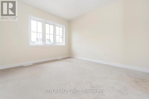 109 Higgins Avenue, Thorold, ON - Indoor Photo Showing Other Room