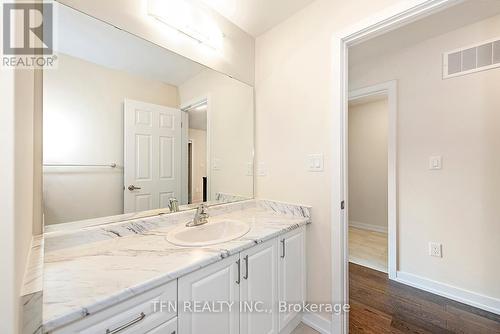 109 Higgins Avenue, Thorold, ON - Indoor Photo Showing Bathroom