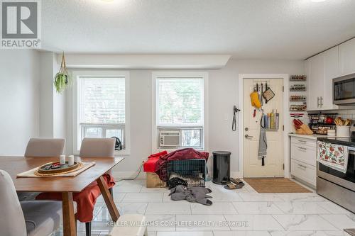 42 Sherman Avenue S, Hamilton, ON - Indoor