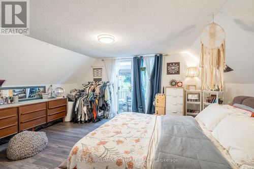 42 Sherman Avenue S, Hamilton, ON - Indoor Photo Showing Bedroom