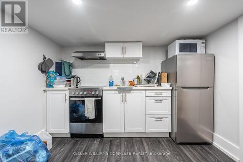 42 Sherman Avenue S, Hamilton, ON - Indoor Photo Showing Kitchen