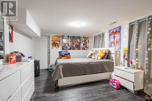 42 Sherman Avenue S, Hamilton, ON - Indoor Photo Showing Bedroom