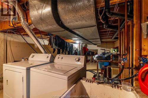 72 Collegiate Drive, Chatham, ON - Indoor Photo Showing Laundry Room