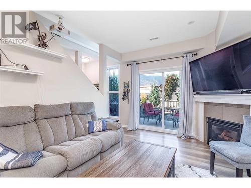 3346 Skaha Lake Road Unit# 104, Penticton, BC - Indoor Photo Showing Living Room With Fireplace