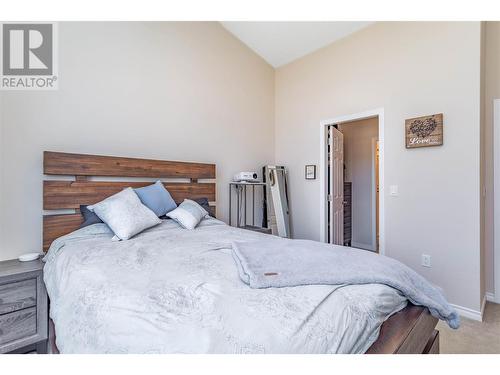 3346 Skaha Lake Road Unit# 104, Penticton, BC - Indoor Photo Showing Bedroom