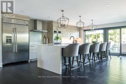 822 Danforth Place, Burlington, ON - Indoor Photo Showing Kitchen