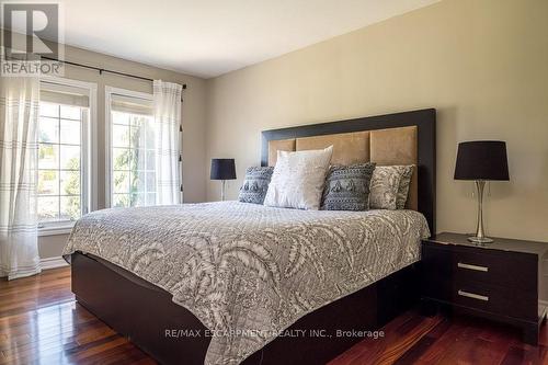 822 Danforth Place, Burlington, ON - Indoor Photo Showing Bedroom