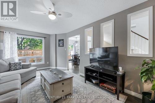 98 Kearney Drive, Ajax, ON - Indoor Photo Showing Living Room