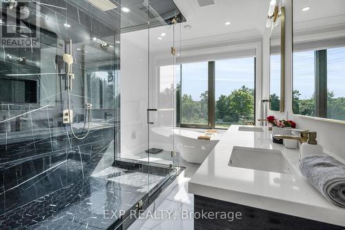 15714 Bathurst Street, King, ON - Indoor Photo Showing Bathroom