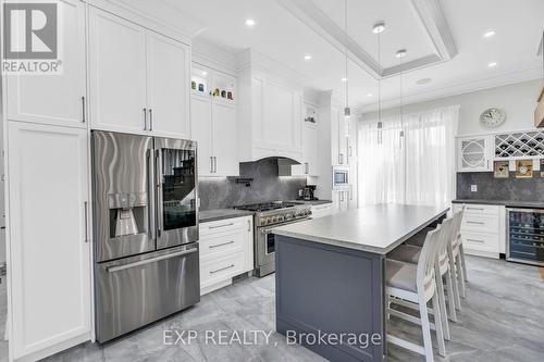 15714 Bathurst Street, King, ON - Indoor Photo Showing Kitchen With Upgraded Kitchen