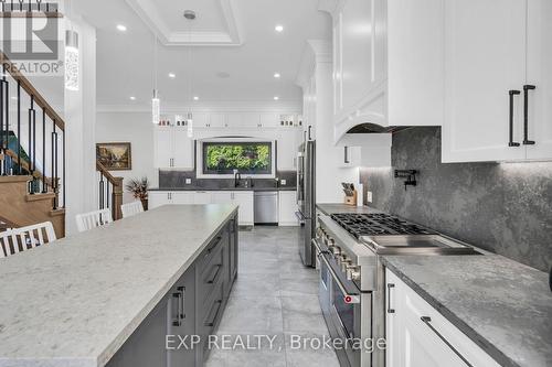 15714 Bathurst Street, King, ON - Indoor Photo Showing Kitchen With Upgraded Kitchen