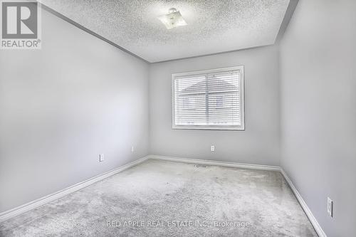 176 Matthew Boyd Crescent, Newmarket, ON - Indoor Photo Showing Other Room