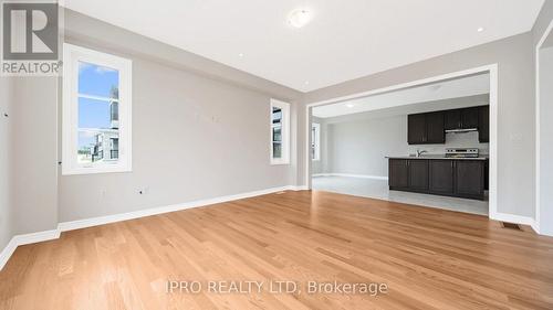 20 Ludlow Drive, Barrie, ON - Indoor Photo Showing Other Room