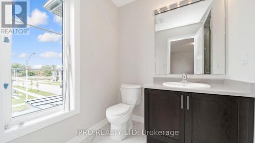 20 Ludlow Drive, Barrie, ON - Indoor Photo Showing Bathroom